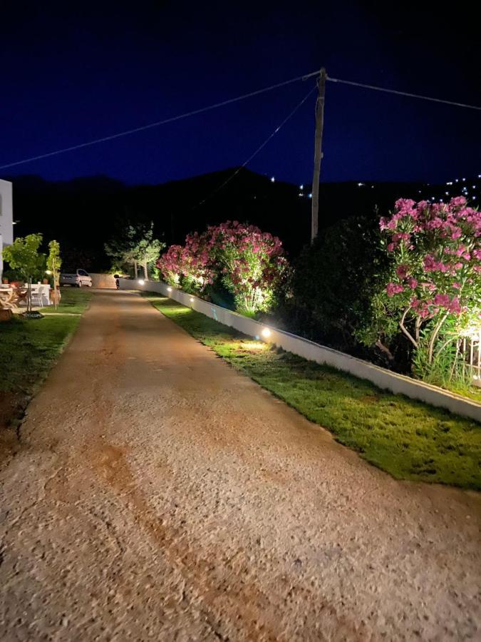 Spanos Apartments Áyios Pétros エクステリア 写真