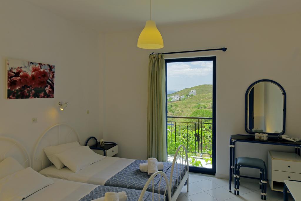 Spanos Apartments Áyios Pétros エクステリア 写真