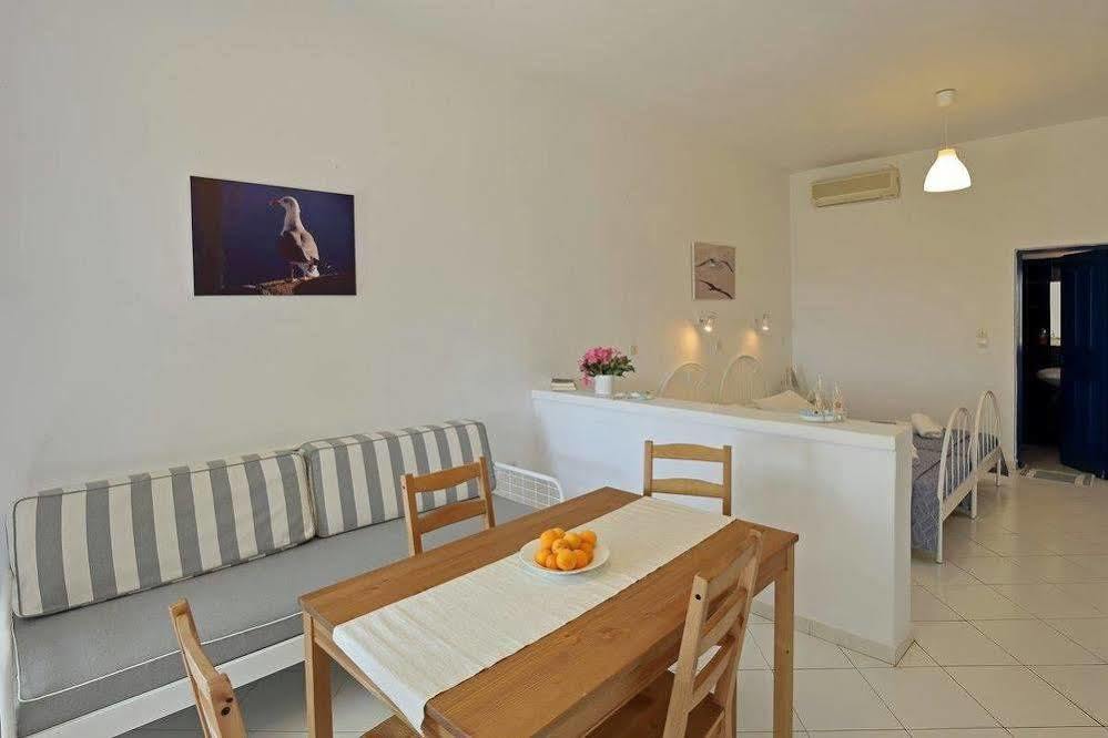 Spanos Apartments Áyios Pétros エクステリア 写真